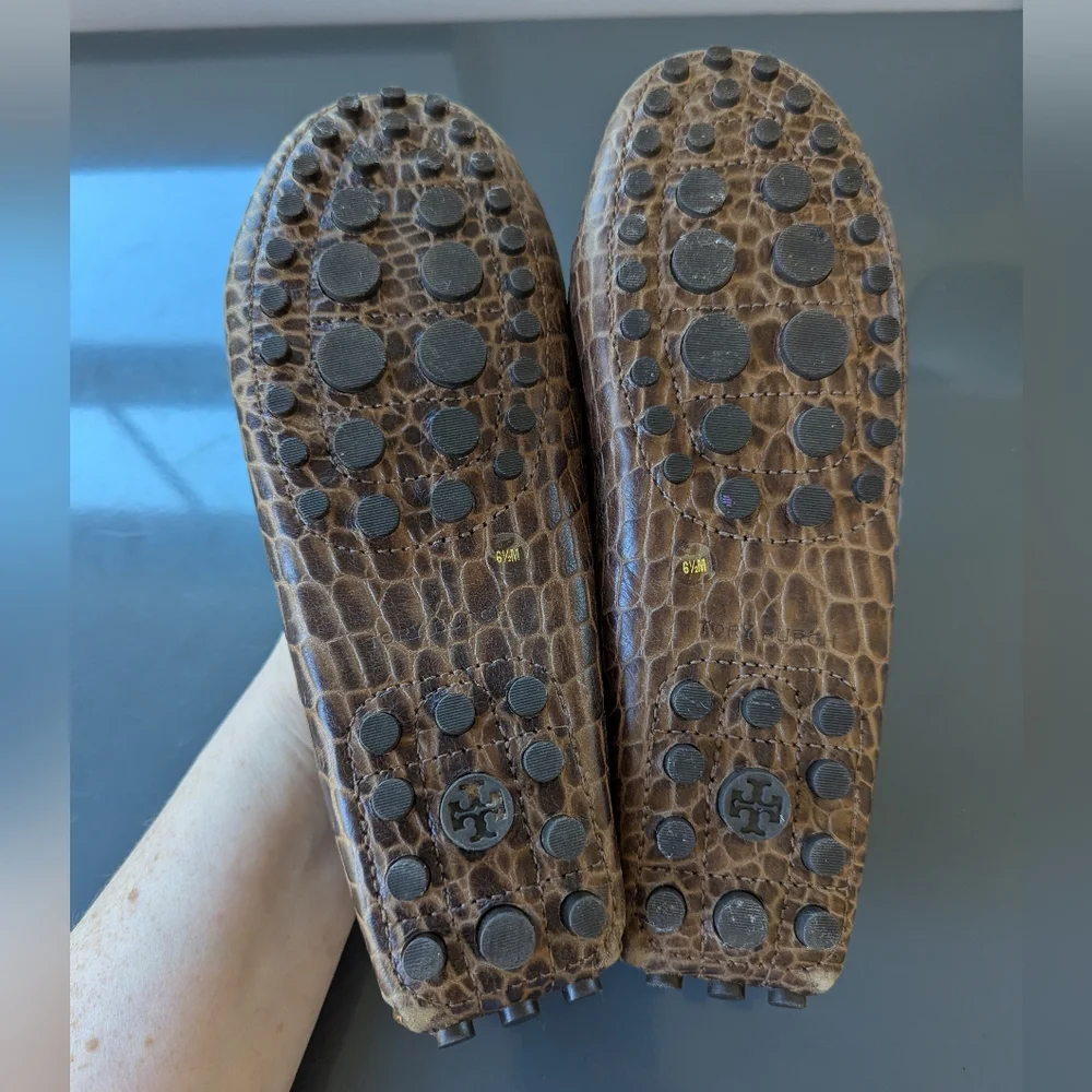 Tory Burch Kendrick Brown Croc Leather Driving‎ Loafers 6.5